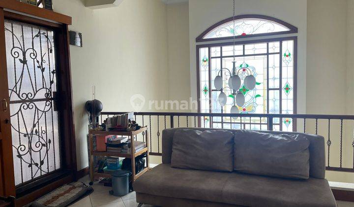 Rumah 2 Lantai Bagus di Jalan Peningkatan, Jakarta Selatan 10