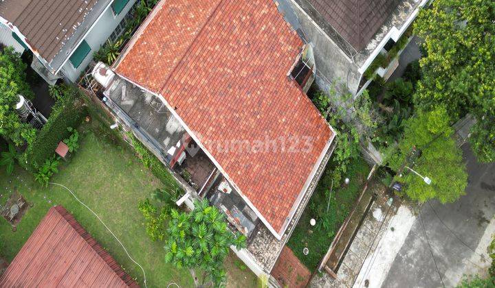 Rumah Tua Dalam Komplek Area Pakubuwono Jalan Lebar 1