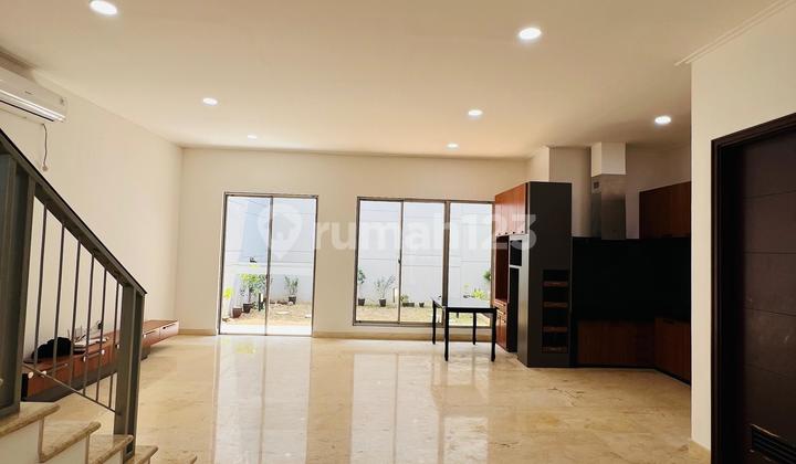 Rumah Golf Island Cluster Serenade Lagoon 8X20 Pik Pantai Indah Kapuk 2