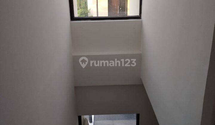 Rumah California Pik2 Luas 4,5x10 Pantai Indah Kapuk Ada 2kt di Jakarta 2