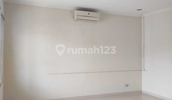 Rumah Pik1 Cluster Wallet Elok Uk 7x25 SHM Unfurnished 3 Lantai 2