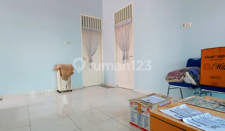 Comfortable and Strategic Hook House in the Givency One Gaperta Area 2