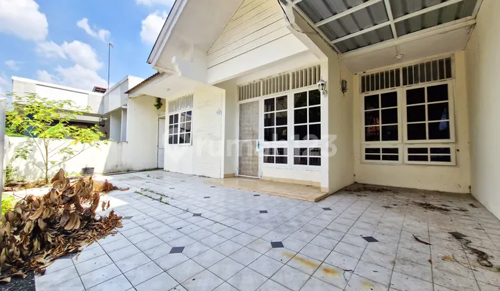 Affordable Ready-to-Live House in Tasbi 1 Setia Budi Complex