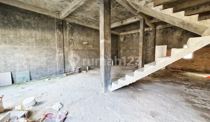 House in a Super Strategic Fishing Area Complex 2