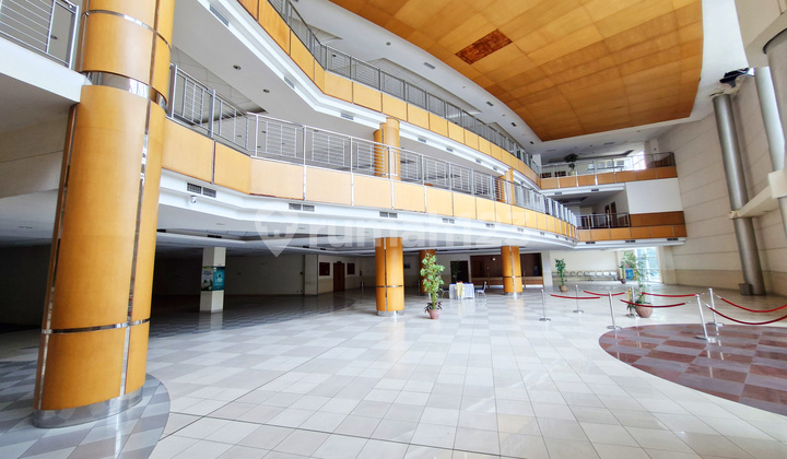 Premium Office Building in the Helvetia Area Premium Office Building in the Helvetia Area