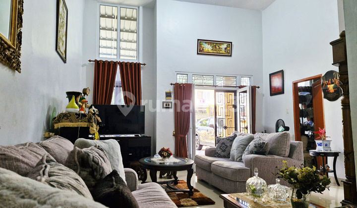 FOR SALE SPACIOUS HOUSE IN STRATEGIC SETIA BUDI AREA FOR SALE SPACIOUS HOUSE IN STRATEGIC SETIA BUDI AREA