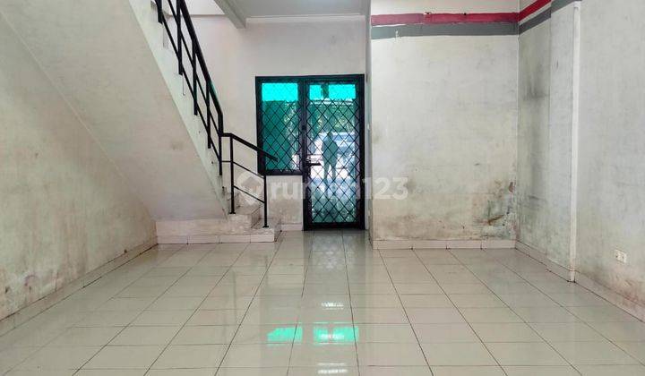 Ruko 190 m2 cocok untuk usaha di  Bintaro, Tangerang Selatan 2