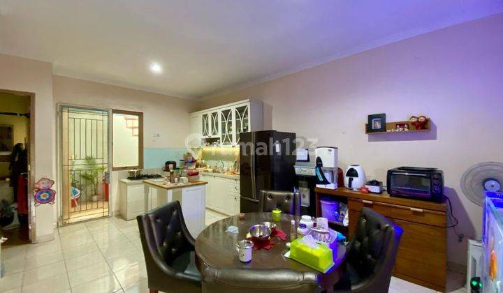 Rumah 2 Lantai Bagus Furnished di Bintaro Graha Raya, Tangerang Selatan 2