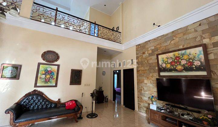 Rumah Full furnished Ukuran besar 2 lantai SHM Di DEPOK, jakarta 1