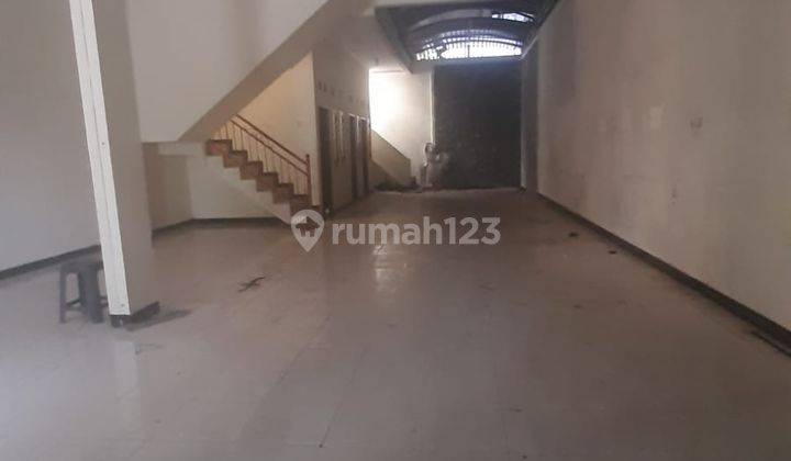 Turangga, Buahbatu, Kota Bandung. Disewakan Ruko Bagus 2 Lantai 10