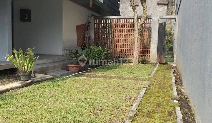 Sayap Jalan Bkr, Bandung. Dijual Rumah Bagus di Srimahi Baru 4
