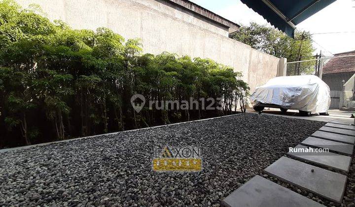 Tubagus Ismail, Dago, Bandung. Disewakan Rumah Kantor Furnished