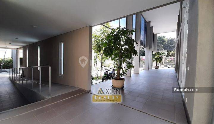 Tubagus Ismail, Dago, Bandung. Disewakan Rumah Kantor Furnished