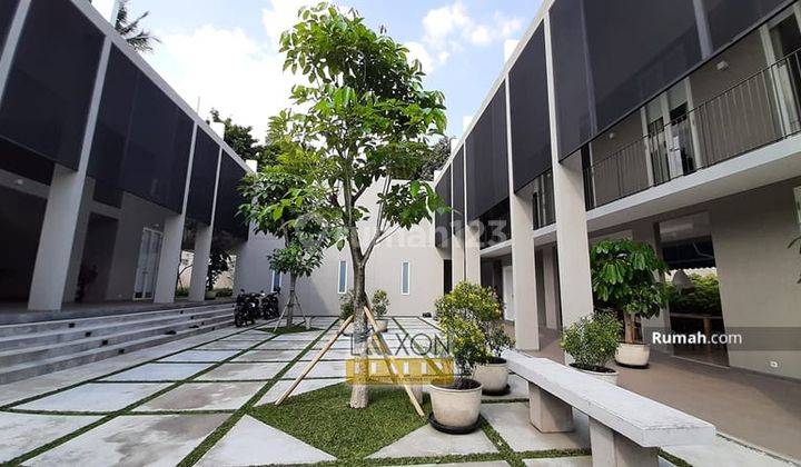 Tubagus Ismail, Dago, Bandung. Disewakan Rumah Kantor Furnished