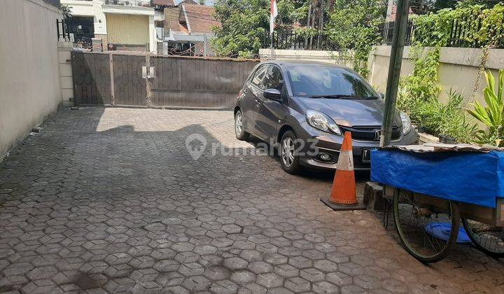 Mainroad Sukajadi, Setiabudi, Kota Bandung. Dijual Rumah Kostan 1