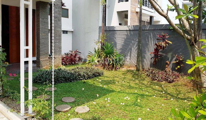 Sukamulya, Pasteur, Sukajadi. Dijual Rumah Bagus 2 Lantai di Kota Bandung 2