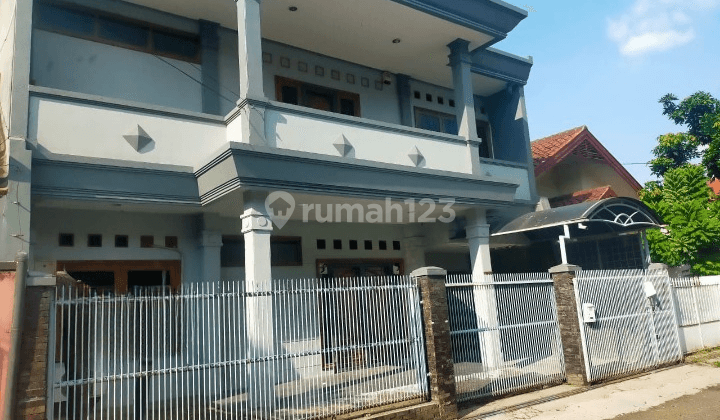 Rumah Di Sayap Jalan Gatot Subroto, Kota Bandung. 2 Lantai Bagus 1