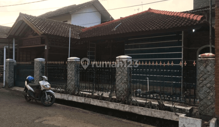 Rumah Di Komplek Arcamanik, Kota Bandung. Dekat Sport Jabar 2