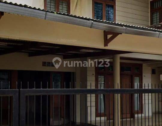 Rumah  2 Lantai SHM Timur 2