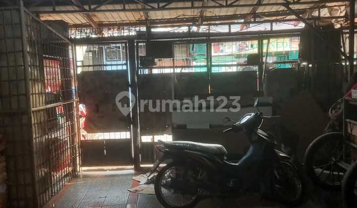 Commercial Space For Rent In Krendang, West Jakarta Commercial Space For Rent In Krendang, West Jakarta