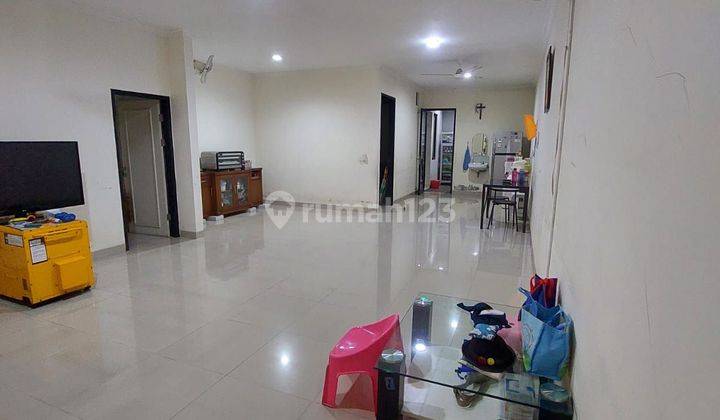 Greenville Rumah 2 Lantai Shm Utara 2