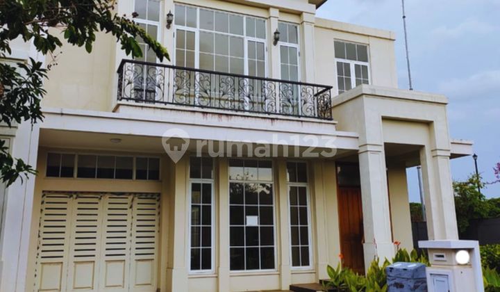 For Sale Corner 2-Story House Jade Residence Summarecon Strategic Location