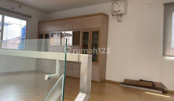 Dijual Rumah 2,5lantai Amerika Latin Green Lake City Jakarta Barat 2