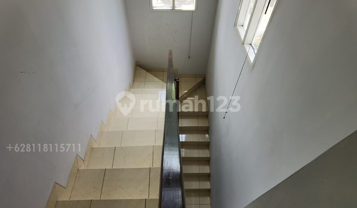 Rumah Hook2 Lantai Bagus Unfurnished SHM di Mutiara Sentul, Bogor