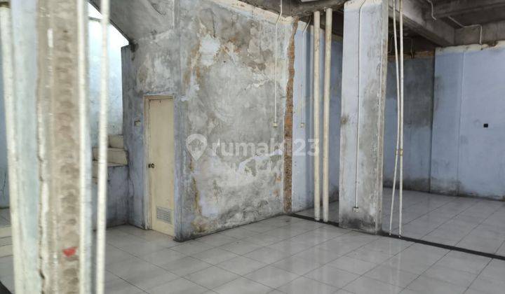 Ruko Gandeng 4 Lantai di Cibinong, Luas 208 m² Siap Pakai 2
