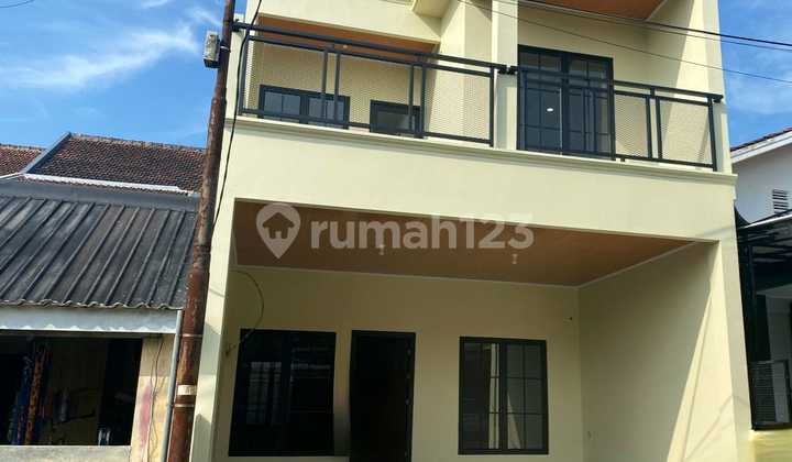 Dijual Rumah 2 Lantai Sentul City Cluster Venesia Sungai Barito 2