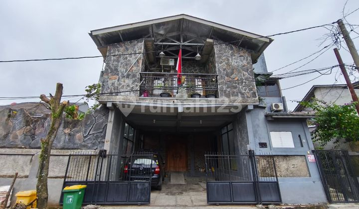 Rumah Mewah 3 Lantai Sentul City 550M Termurah 1.8 Miliar! Rumah Mewah 3 Lantai Sentul City 550M Termurah 1.8 Miliar!