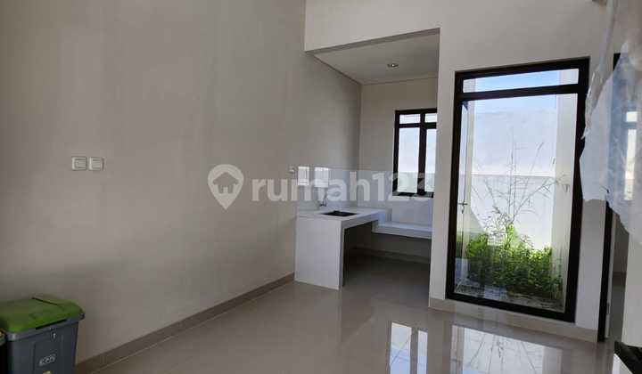 Dijual cepat: 1 unit rumah SIAP HUNI Di Sentul City Cluster ORINOCO 2