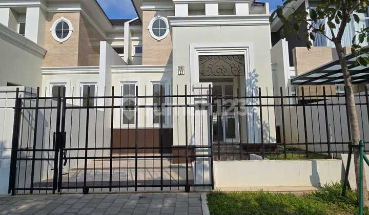 Rent House Citra Sentul Boulevard 4+1 BR with Solar Panel Rent House Citra Sentul Boulevard 4+1 BR with Solar Panel