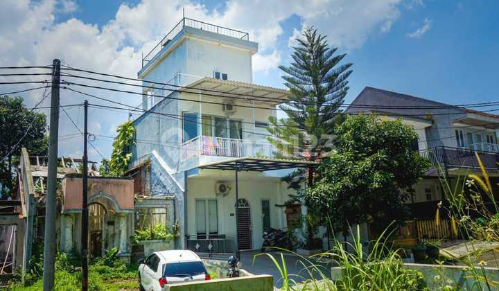 Modern 3-Story House + Rooftop in Taman Legian Sentul Cluster 2
