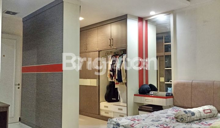Rumah 3 Lt Row 2 Mobil Semi Furnished Dalam Komplek Green Ville 1