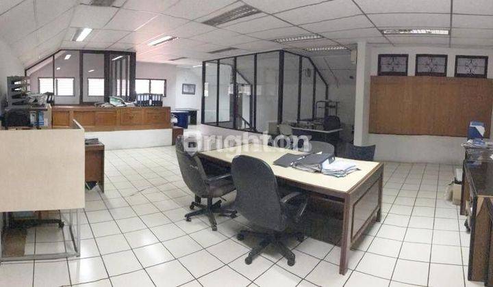 Rumah Kantor Tanjung Duren, Dekat Mal & Apartemen, Full Furnished 2