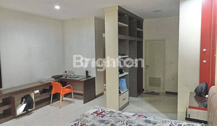 Rumah 3 Lt Row 2 Mobil Semi Furnished Dalam Komplek Green Ville 2