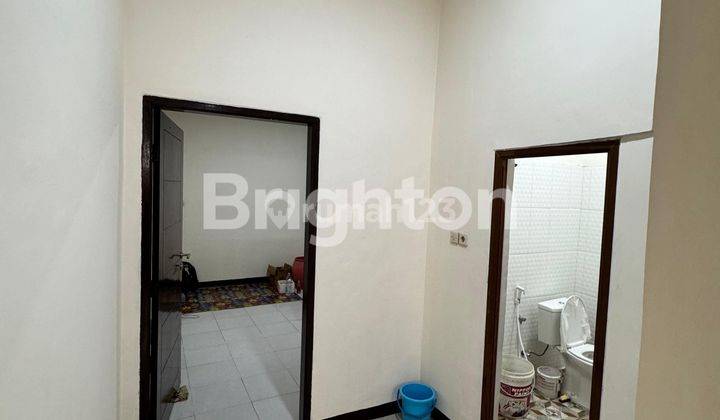 RUMAH 1 LANTAI SIAP HUNI BARU DIRENOVASI, PINGGIR JALAN RAMAI DI RAWA BUAYA 2