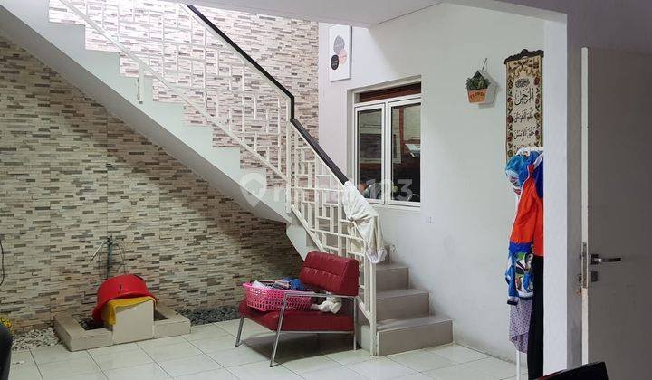 Disewakan Rumah Hook 2 Lantai Full Furnished Tatar Naganingrum, Kota Baru Parahyangan  2