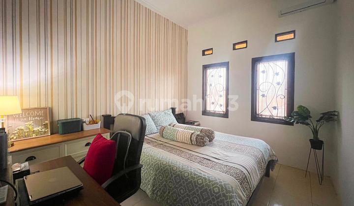 Rumah Cantik 2 Lantai Dekat AEON Tanjung Barat, Jakarta Selatan 2