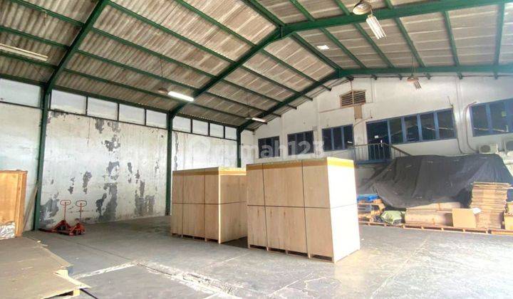 Gudang dan kantor di Tebet, Jakarta Selatan 1