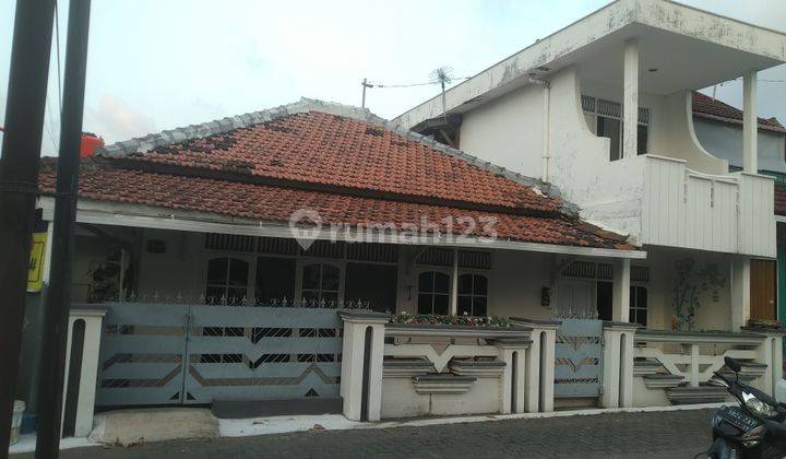 Jual Rumah di Semarang Utara  1