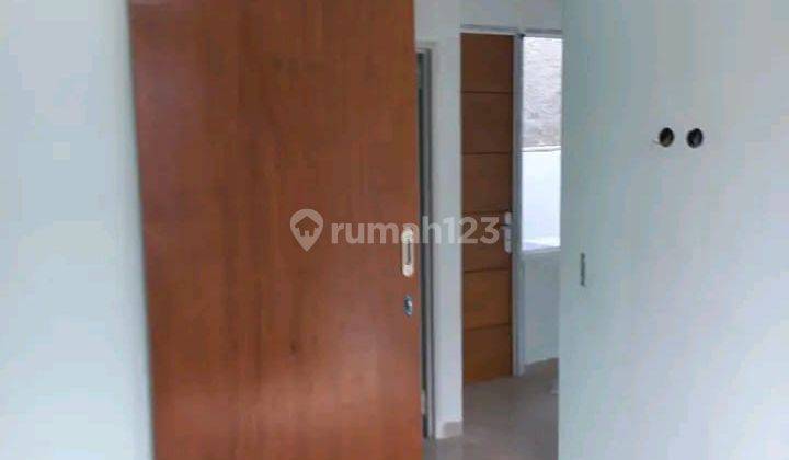 Rumah 2 lantai 400 juta tanpa DP 0% SHM lokasi strategis  9