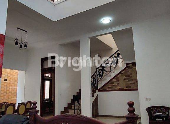 RUMAH FURNISHED 2 LANTAI ARAYA MALANG 2