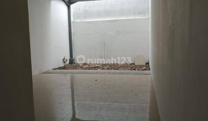 Ruko Siap Pakai Baru Renovasi Jalan Agus Salim Semarang 2