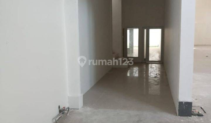 Ruko Siap Pakai Baru Renovasi Jalan Agus Salim Semarang 5