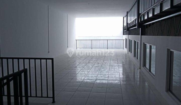 Ruko Siap Pakai Baru Renovasi Jalan Agus Salim Semarang 6