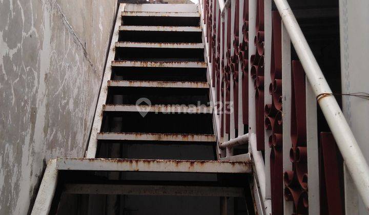 RUMAH BESAR DISEWAKAN DISEKITAR SEMARANG TIMUR 3