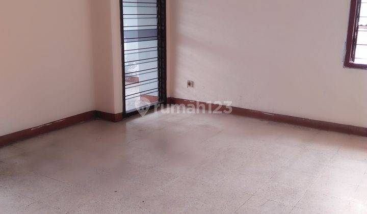 RUMAH BESAR DISEWAKAN DISEKITAR SEMARANG TIMUR 8