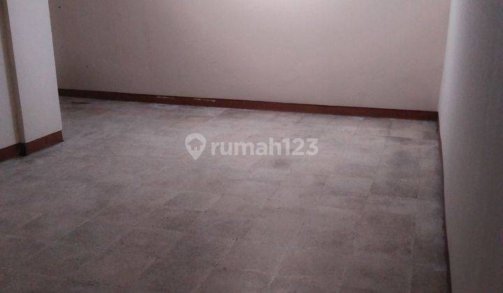 RUMAH BESAR DISEWAKAN DISEKITAR SEMARANG TIMUR 9